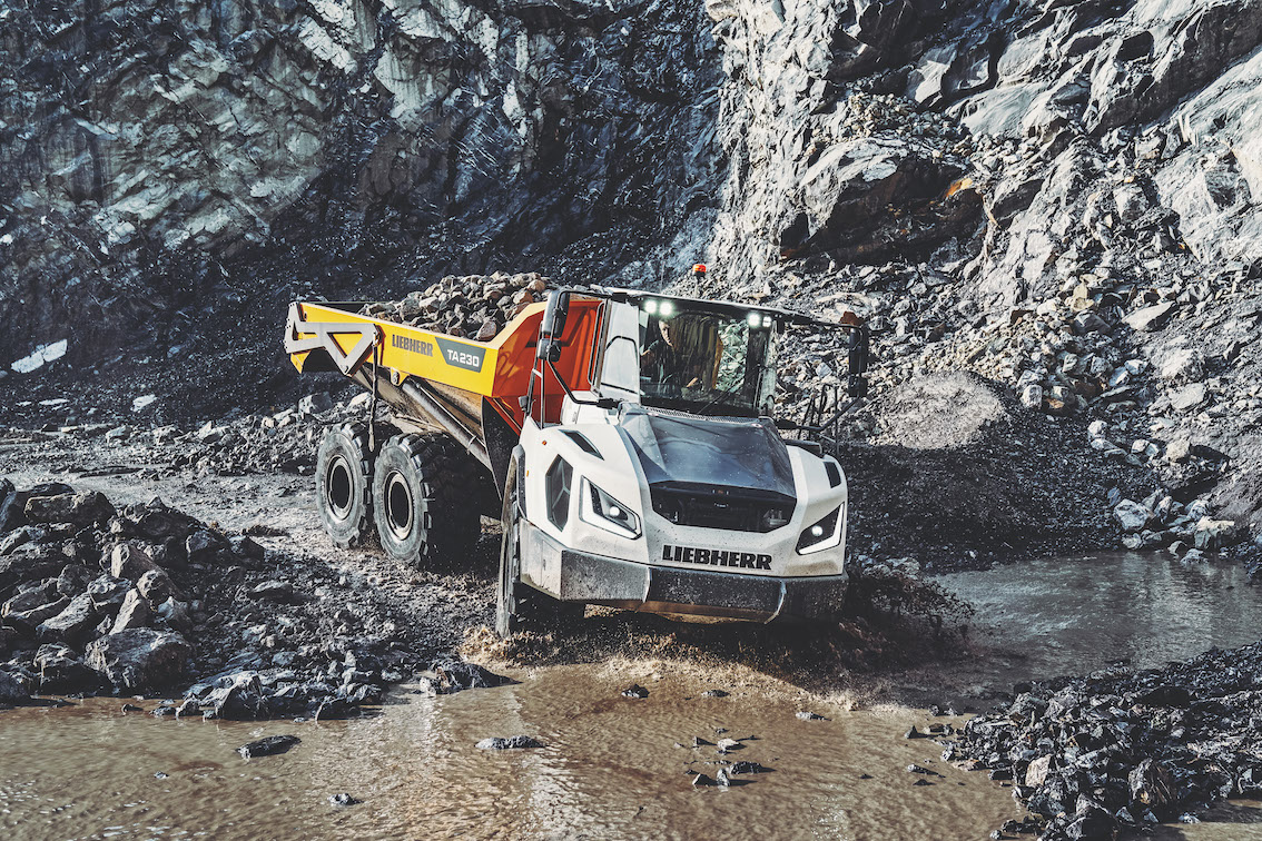 Liebherr TA 230 Litronic dömper