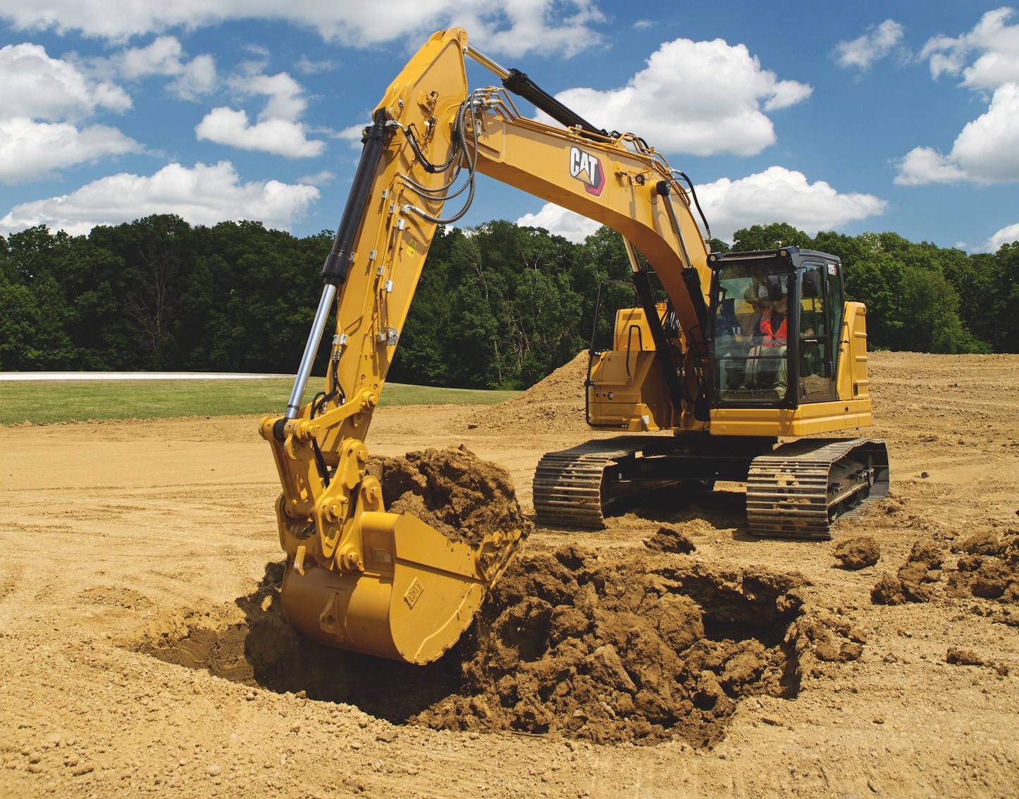 CAT® 657 Wheel Tractor-Scraper